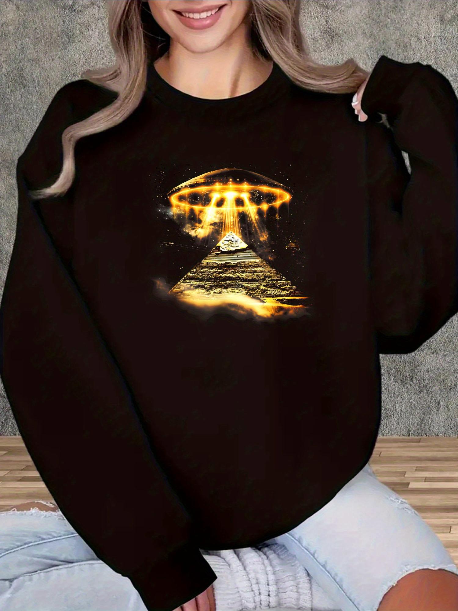 Tailorly Women's Printed Hoodie - Glowing Lights Over Ancient Pyramid In Smoky Night Sky UFO