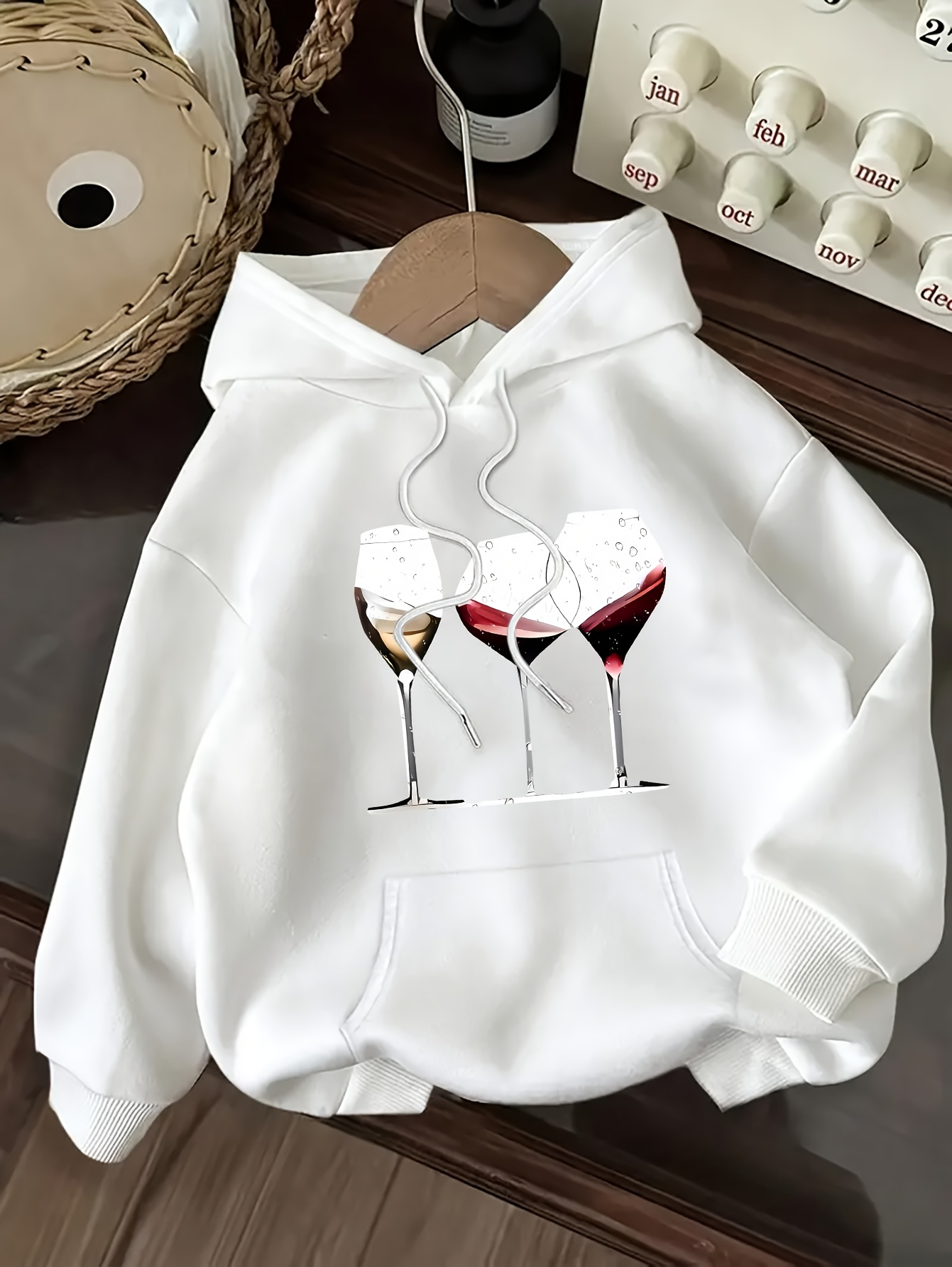 Tailorly Men's Printed Hoodie - Minimalist Design With Splashing Wine Glasses On White Hoodie