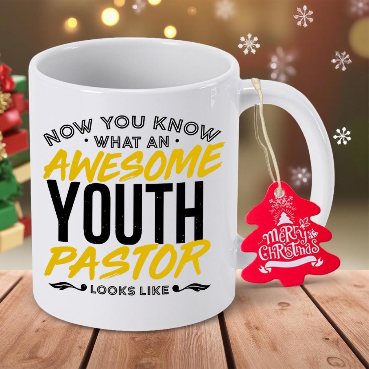 Tailorly White Ceramic 11 oz Mug - Now You Know What An Awesome Youth Pastor Looks Like Elegant With Festive Holiday Decorations And Text Typography Mug