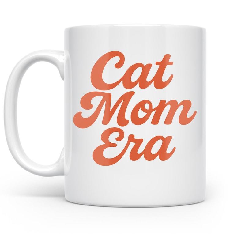 Tailorly White Ceramic 11 oz Mug - Cat Mom Era Minimalist Featuring Retro Orange Typography Classic Mug