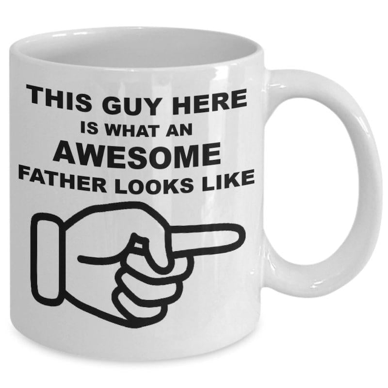 Tailorly White Ceramic 11 oz Mug - This Guy Here Is What An Awesome Father Looks Like Minimalist Black Outlined Illustration Pointing Toward The Right Side Hand