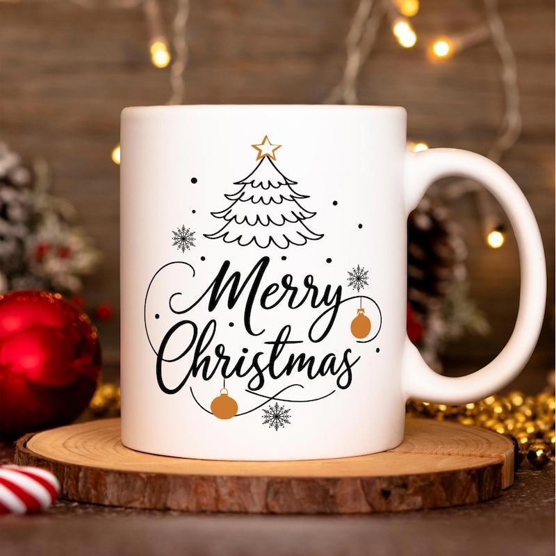 Tailorly White Ceramic 11 oz Mug - Merry Christmas Hand Drawn Festive Tree Among Shimmering Snowflakes And Gold Baubles Tree