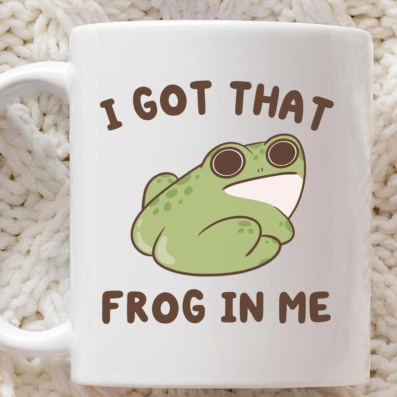Tailorly White Ceramic 11 oz Mug - I Got That Frog In Me Cute Chubby Green Amphibian With Large Eyes In A Cartoon Style Frog