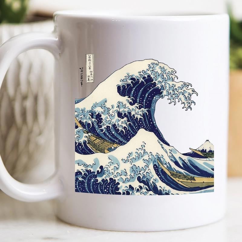 Tailorly White Ceramic 11 oz Mug - Majestic Crashing Waves With Foam Spraying Under Iconic Snow Peak Wave