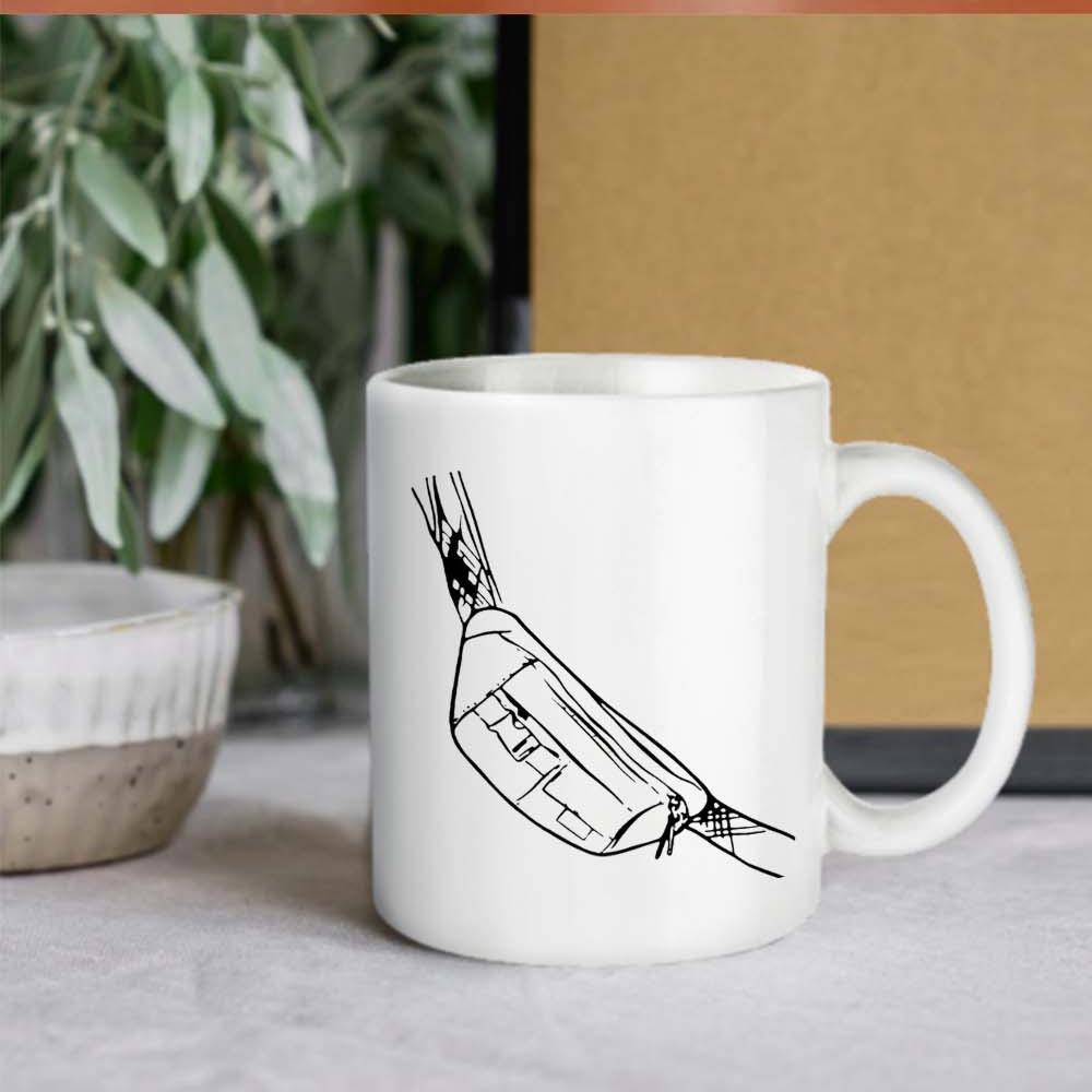 Tailorly White Ceramic 11 oz Mug - Minimalist Black Line Drawing Of A Casual Fashionable Waist Bag Fanny Pack