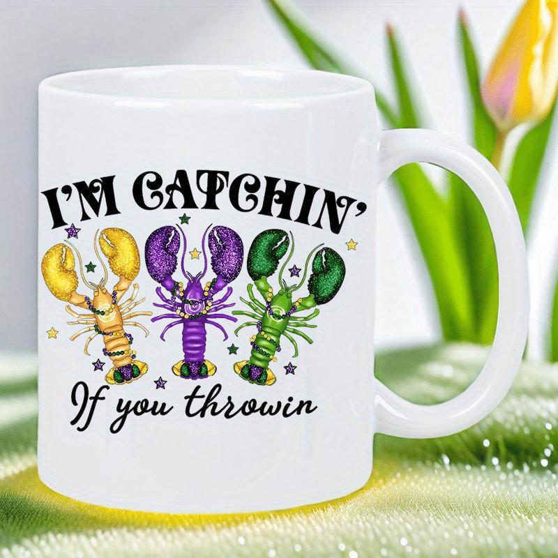Tailorly White Ceramic 11 oz Mug - Im Catchin If You Throwin Three Vibrant Colorful Shellfish Surrounded By Small Artistic Decorative Stars Crawfish
