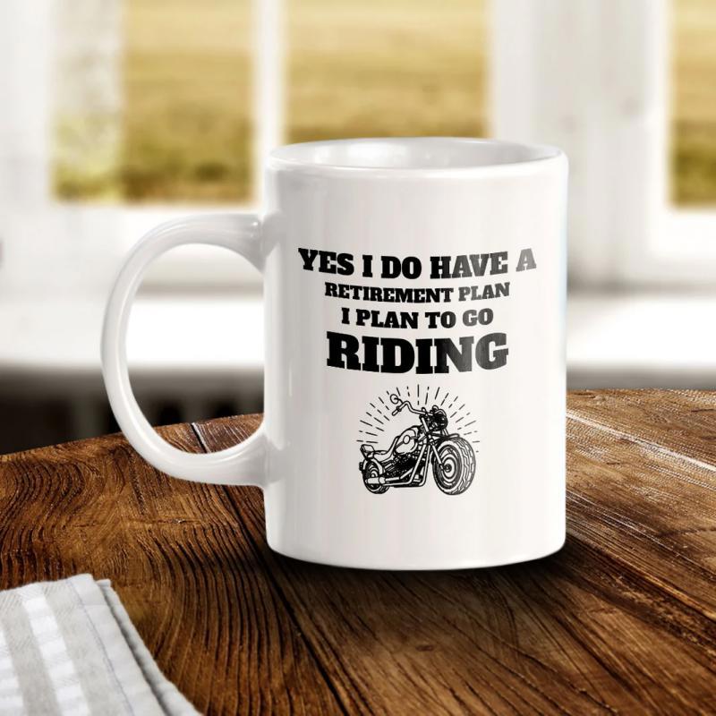 Tailorly White Ceramic 11 oz Mug - Yes I Do Have A Retirement Plan I Plan To Go Riding Vintage Cruiser Style With Detailed Mechanical Parts Under Sunburst Rays