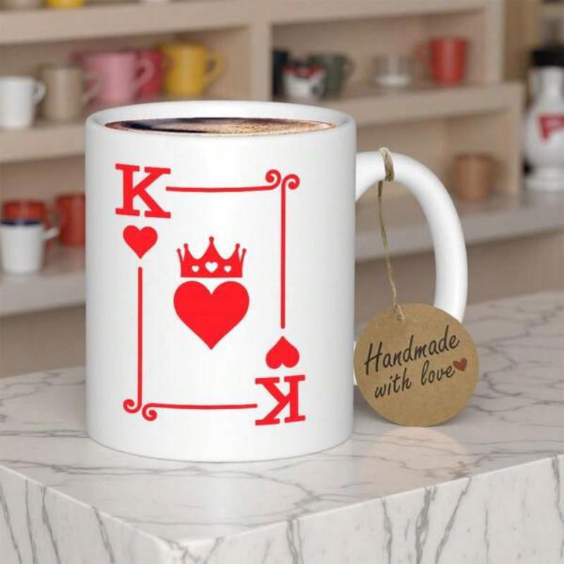 Tailorly White Ceramic 11 oz Mug - Red Minimalist Playing Card Design Featuring Elegant Crown And Heart Symbols King
