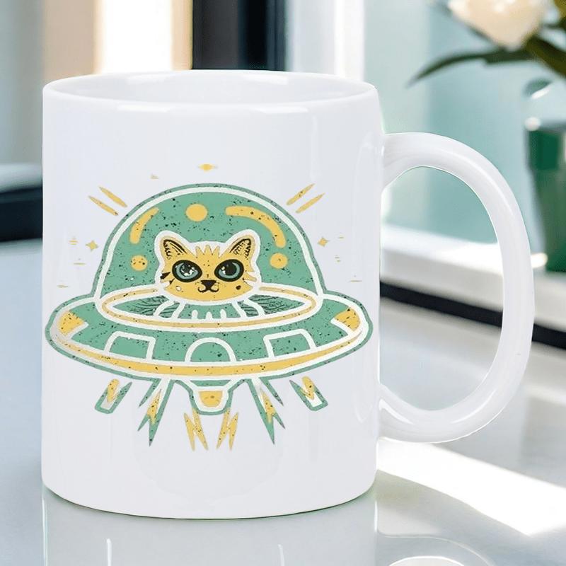Tailorly White Ceramic 11 oz Mug - Vintage Retro Styled Flying Saucer Hovering In Space With A Little Alien Cat