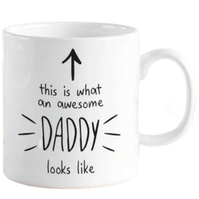 Tailorly White Ceramic 11 oz Mug - This Is What An Awesome Daddy Looks Like Minimalist Ceramic Cup With Simple Hand Drawn Arrow And Radiating Lines Mug
