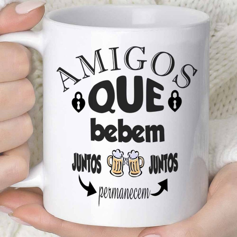 Tailorly White Ceramic 11 oz Mug - Two Clinking Beer Steins With Frothy Foam And Heart Locks Mug