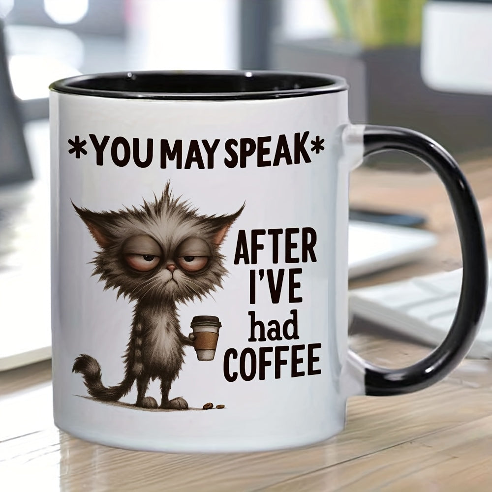 Tailorly Black Accent 11 oz Mug - quirky cat， cute kitten drinking coffee tea， funny feline face