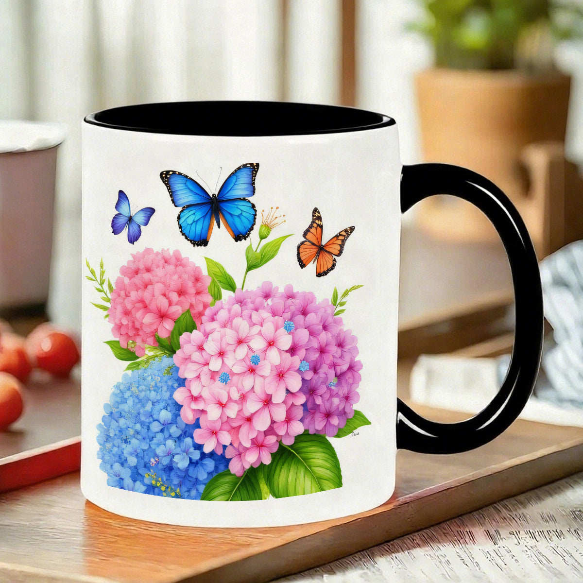 Tailorly Black Accent 11 oz Mug - hydrangea