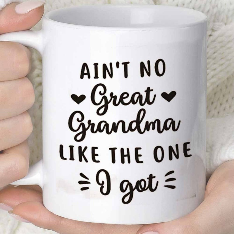 Tailorly White Ceramic 11 oz Mug - Aint No Great Grandma Like The One I Got Simple Black Cursive Writing Featuring Sweet Hearts And Stylish Lines Heart