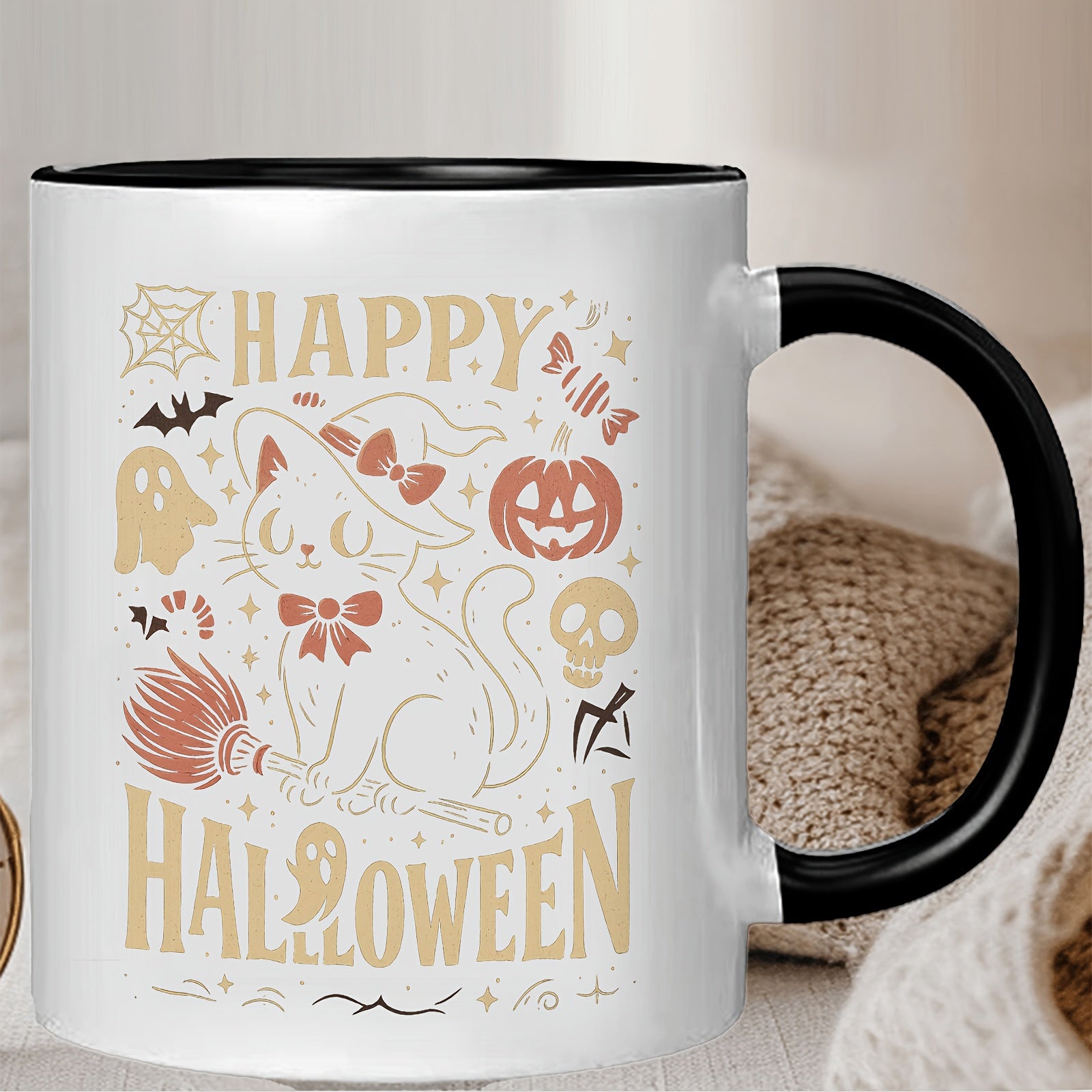 Tailorly Black Accent 11 oz Mug - halloween themed， cat patterns