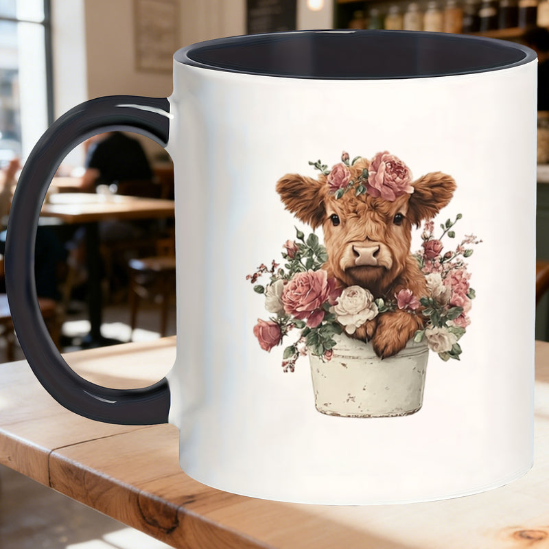 Tailorly Black Accent 11 oz Mug - Scottish highland cow